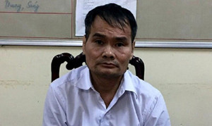 Mâu thuẫn từ trước, người đàn ông cầm súng bắn em rể và hàng xóm