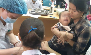 Ăn 'thịt bẩn, gà thối' ở trường mầm non: Số trẻ dương tính với sán lợn tăng lên 124