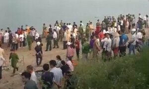 Rủ nhau ra sông Đà tắm, 8 học sinh tiểu học chết đuối