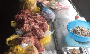 Bị cho là người giới thiệu đoàn từ thiện mua 300kg thịt lợn không đảm bảo, Chủ tịch xã ở Lào Cai nói gì?