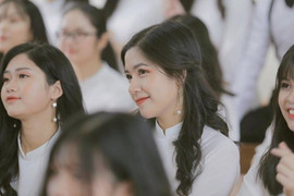 Nữ sinh Lào Cai xinh đẹp được tuyển thẳng đại học, mơ ước thành doanh nhân