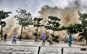 Ngày mai bão số 4 đổ bộ Nghệ An - Quảng Bình, cả nước mưa to