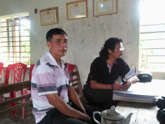 Phút trải lòng của vị trưởng thôn thu lại tiền cứu trợ lũ lụt người dân