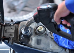 Phát hiện cây xăng ở Huế bán hàng trăm lít xăng dầu rởm