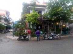 Ngang nhiên mang súng bắn chủ quán ngay giữa thành phố ở Quảng Bình