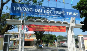 Trưởng khoa ở Đại học Nghệ thuật Huế triển khai chương trình dạy bất hợp pháp
