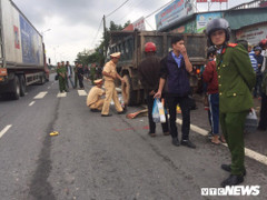 Tài xế xe tải lùi không quan sát, cán chết người phụ nữ đi xe máy