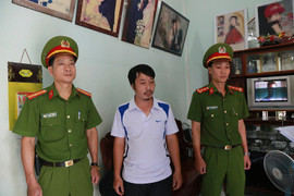 Lừa tiền tỷ của nhiều giáo viên, nam hiệu trưởng ở Huế bị bắt