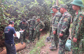 Tiêu hủy quả bom hơn 3 tạ bị người dân cưa lấy thuốc nổ