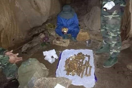 Phát hiện 3 hài cốt liệt sĩ trong hang đá ở Quảng Trị
