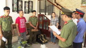 Khởi tố 7 hướng dẫn viên du lịch dùng chứng chỉ ngoại ngữ giả