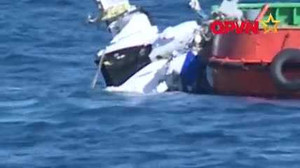 Trục vớt động cơ và thi thể thành viên Casa-212