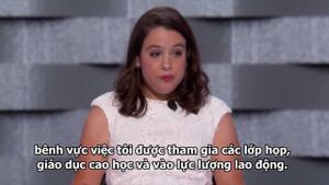 Cô gái bại não công kích Donald Trump tại đại hội đảng Dân chủ