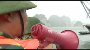 Quảng Ninh mưa lớn, hàng vạn người tìm nơi tránh trú bão