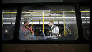 Xả súng kinh hoàng vào xe buýt chở phóng viên báo chí tại Olympic Rio