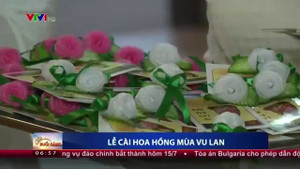 Ý nghĩa nghi thức Bông hồng cài áo mùa Vu lan báo hiếu