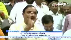 Khuyên nữ du khách không mặc váy, Bộ trưởng Ấn Độ hứng búa rìu dư luận