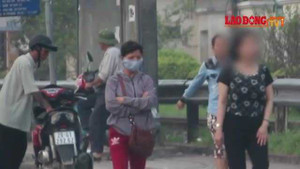 Clip móc túi dàn trận tinh vi, lộng hành trước cổng bệnh viện Bạch Mai