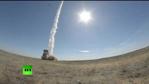 'Kẻ hủy diệt' Iskander-M của Nga khai hỏa, phô diễn uy lực ở Kavkaz-2016