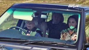 Nữ hoàng Anh 90 tuổi vẫn lái xe chở cháu dâu đi picnic