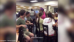 Giật tóc trêu quý cô, nam thanh niên lĩnh cái tát 'lật mặt'