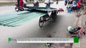 Bị xe xích lô 'máy chém' cứa vào cổ, bé trai 10 tuổi chết thương tâm