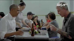 Tổng thống Obama học cách dùng đũa để ăn bún chả như thế nào?