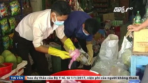 Cận cảnh hàng tạ thịt thối, chủ cơ sở không nhớ nổi trữ đông từ bao giờ