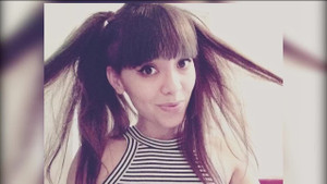 Kỳ lạ cô gái trẻ vật lộn chung sống với 8 nhân cách khác nhau