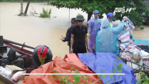Xót xa cảnh lũ cuốn phăng nhà và hàng trăm gia súc ở Hà Tĩnh