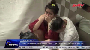 Clip: Ập vào khách sạn, bắt quả tang gần 100 nam thanh nữ tú đang 'bay lắc'