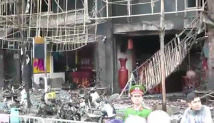 Hiện trường hoang tàn sau vụ cháy quán karaoke khiến 13 người thiệt mạng