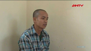 Phẫn nộ con nghiện bán chị gái bị thiểu năng sang Trung Quốc