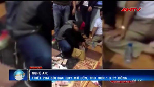 Clip: Công an triệt phá sới bạc 'khủng', nhiều con bạc liều chết nhảy lầu