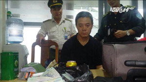 Khách Trung Quốc trộm 400 triệu đồng trên máy bay từ TP.HCM đi Đà Nẵng