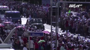 Video: Người Cuba đứng chật kín 2 bên đường tiễn biệt lãnh tụ Fidel Castro
