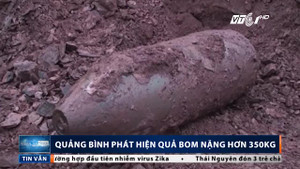 Clip: Phát hiện quả bom nặng hơn 350kg ở Quảng Bình