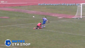 Pha bỏ lỡ khó tin trong lịch sử bóng đá thế giới