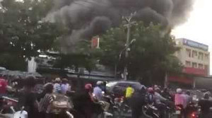 Cháy nổ lớn cây xăng ở TP.HCM, hàng trăm người tháo chạy