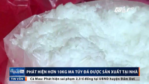 Video: Theo chân công an triệt phá 'ổ' sản xuất ma túy đá ở Hà Nội