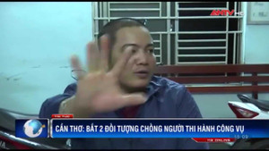 Người vi phạm manh động giật bảng tên, chửi rủa CSGT