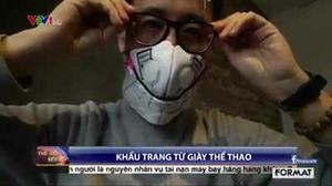 Ô nhiễm khủng khiếp, dân Trung Quốc dùng khẩu trang làm từ... giày thể thao