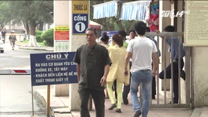 Bệnh viện sẽ thuê giám đốc để tránh độc đoán, chuyên quyền?