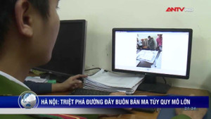 Clip: Truy đuổi xe Limousine VIP chở 10 bánh heroin về Hà Nội