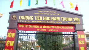 Học sinh gãy chân khi chơi trong sân trường: Giáo viên tố hiệu trưởng dối trá