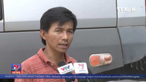 Clip: Tài xế container kể lại phút 'dìu' xe khách, cứu 30 người trên đèo Lò Xo