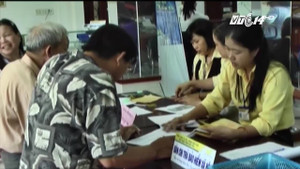 Lo bị giảm lương, nhiều người xin nghỉ hưu trước năm 2018