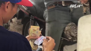 Không còn vỉa hè, các điểm giữ xe ở TP.HCM tăng giá sốc