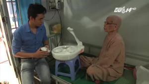 Cận cảnh robot phục vụ người già đầu tiên của Việt Nam