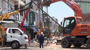 Video: Hiện trường sập nhà 2 tầng khiến cụ ông chết thảm ở Bình Định